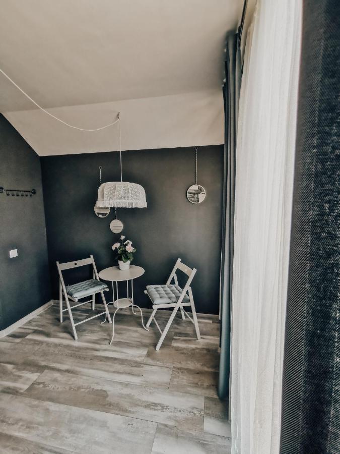 Viesu Maja Kalnaruski Ape Exterior foto