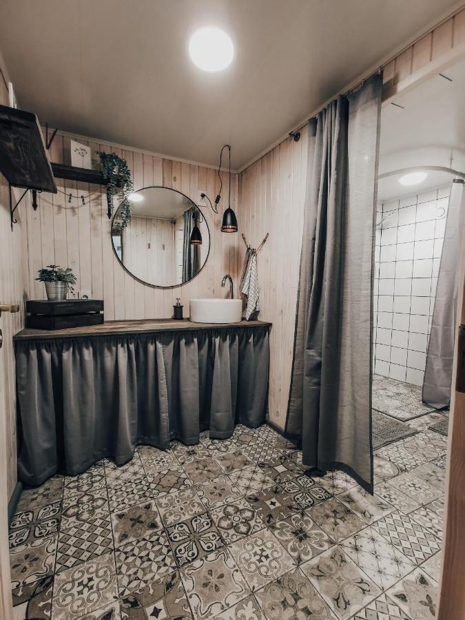 Viesu Maja Kalnaruski Ape Exterior foto